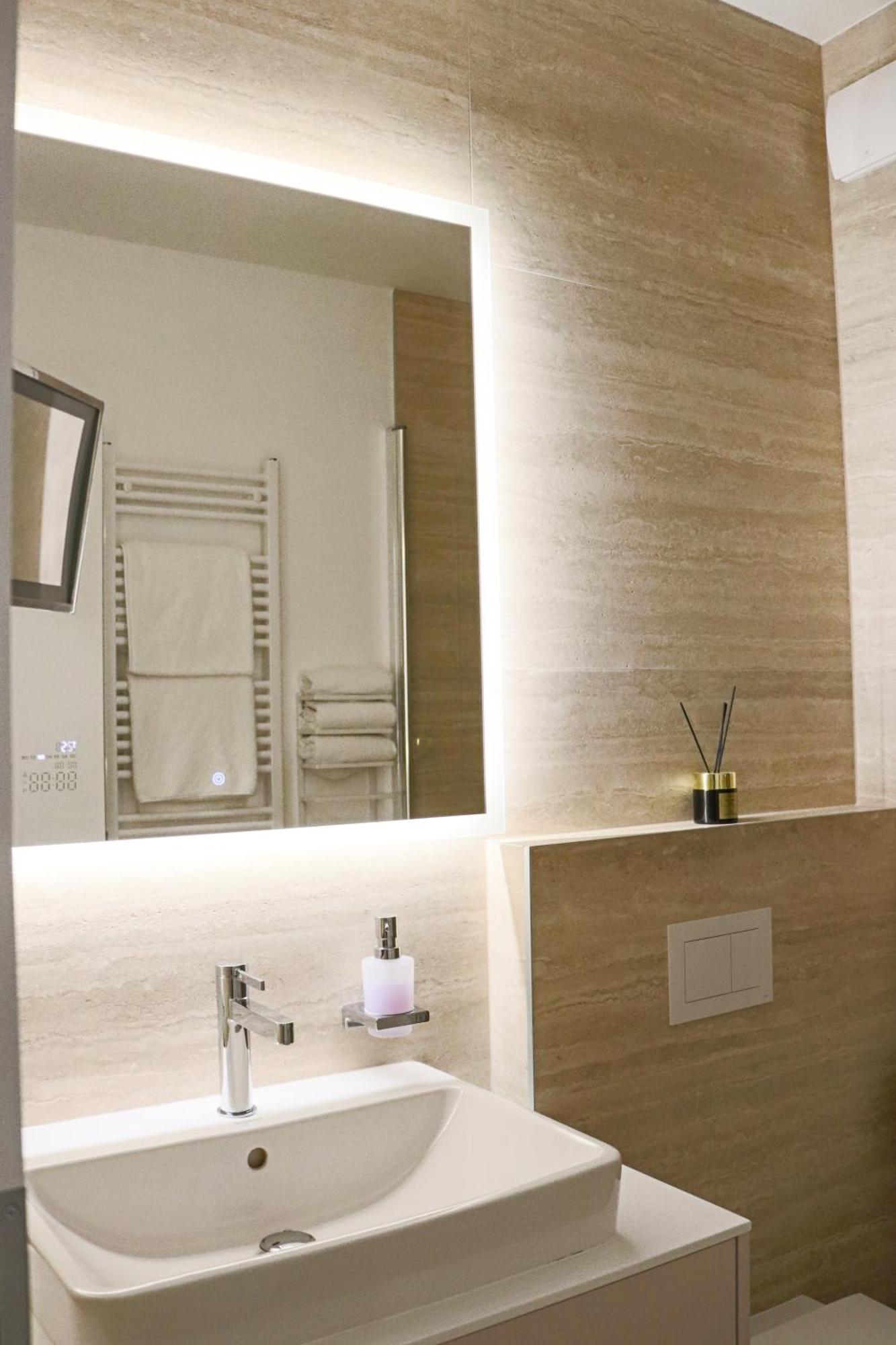 Apartment Serenity - Stylish With Parking Garage Zagreb